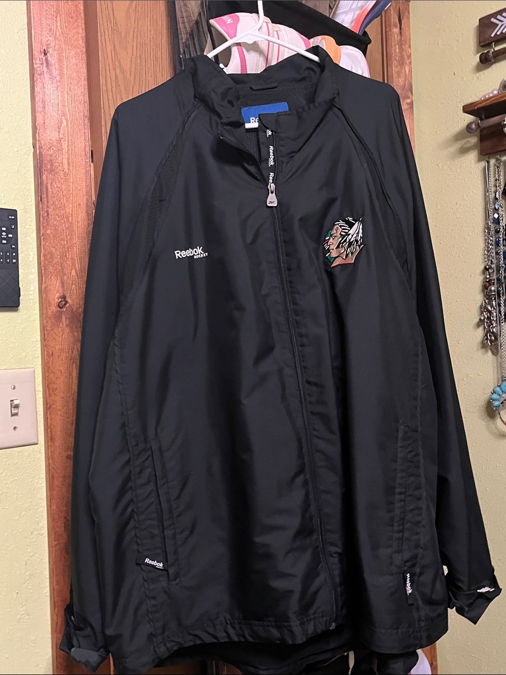 Reebok Black Men's Lightweight Zip Jacket with Embroidered Mascot